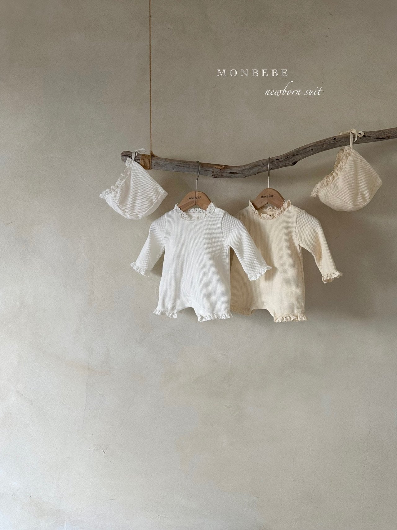 Monbebe Waffle Suit + Bonnet Set (Cream)