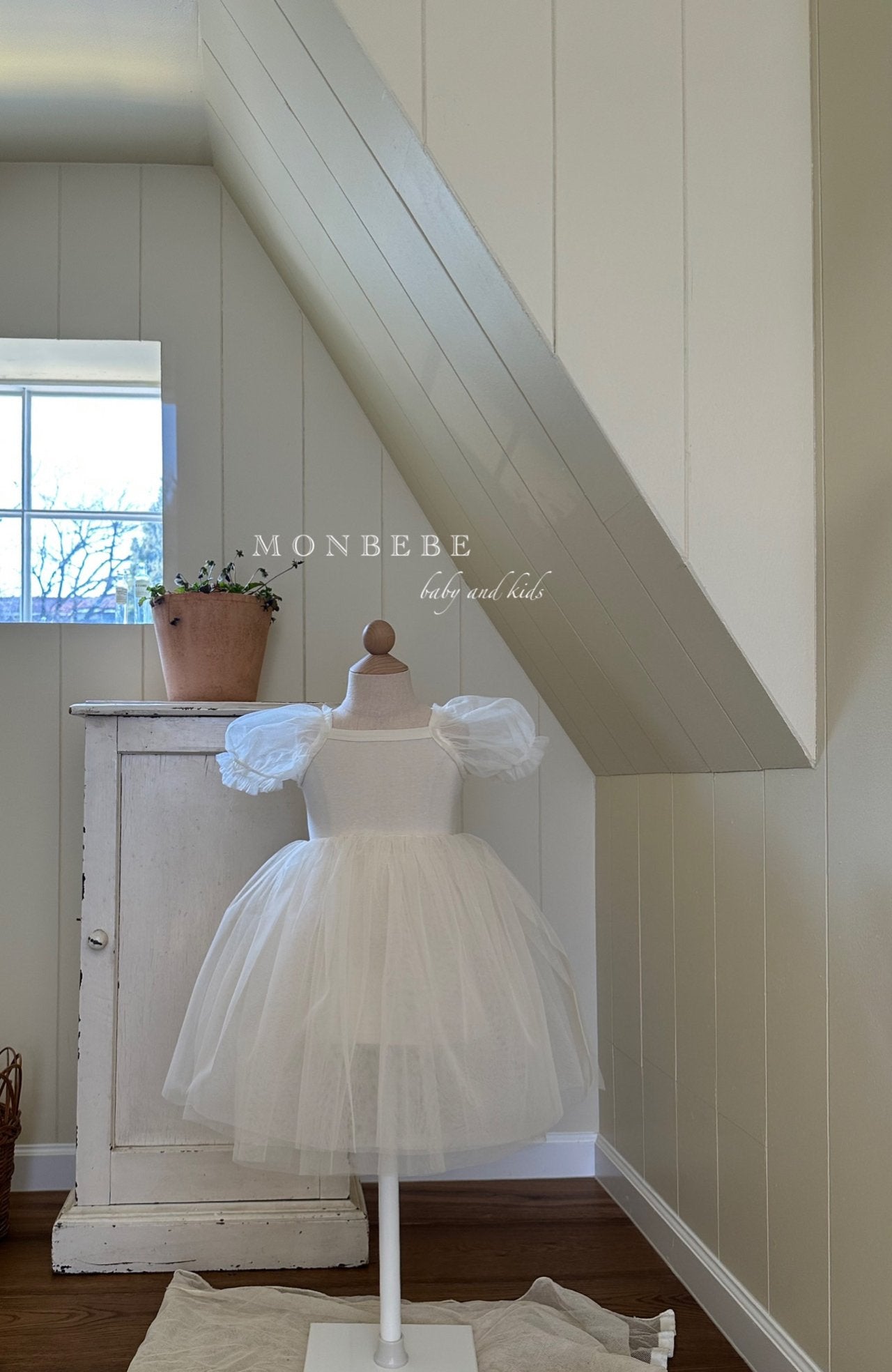 Monbebe Rococo Tutu Girls Dress (White)