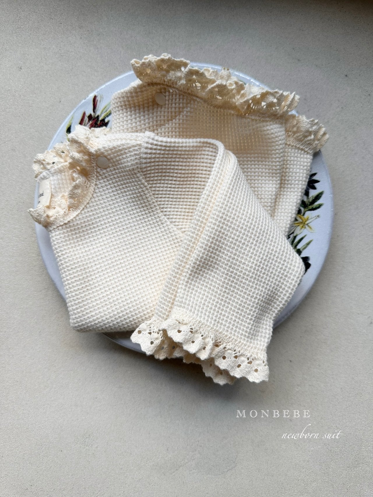 Monbebe Waffle Suit + Bonnet Set (Cream)