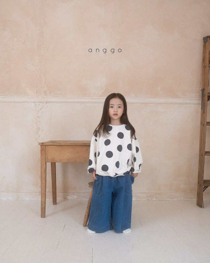 Anggo Sweatshirts (2 Colours)