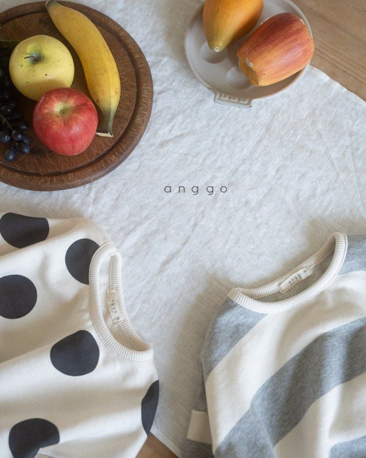 Anggo Sweatshirts (2 Colours)