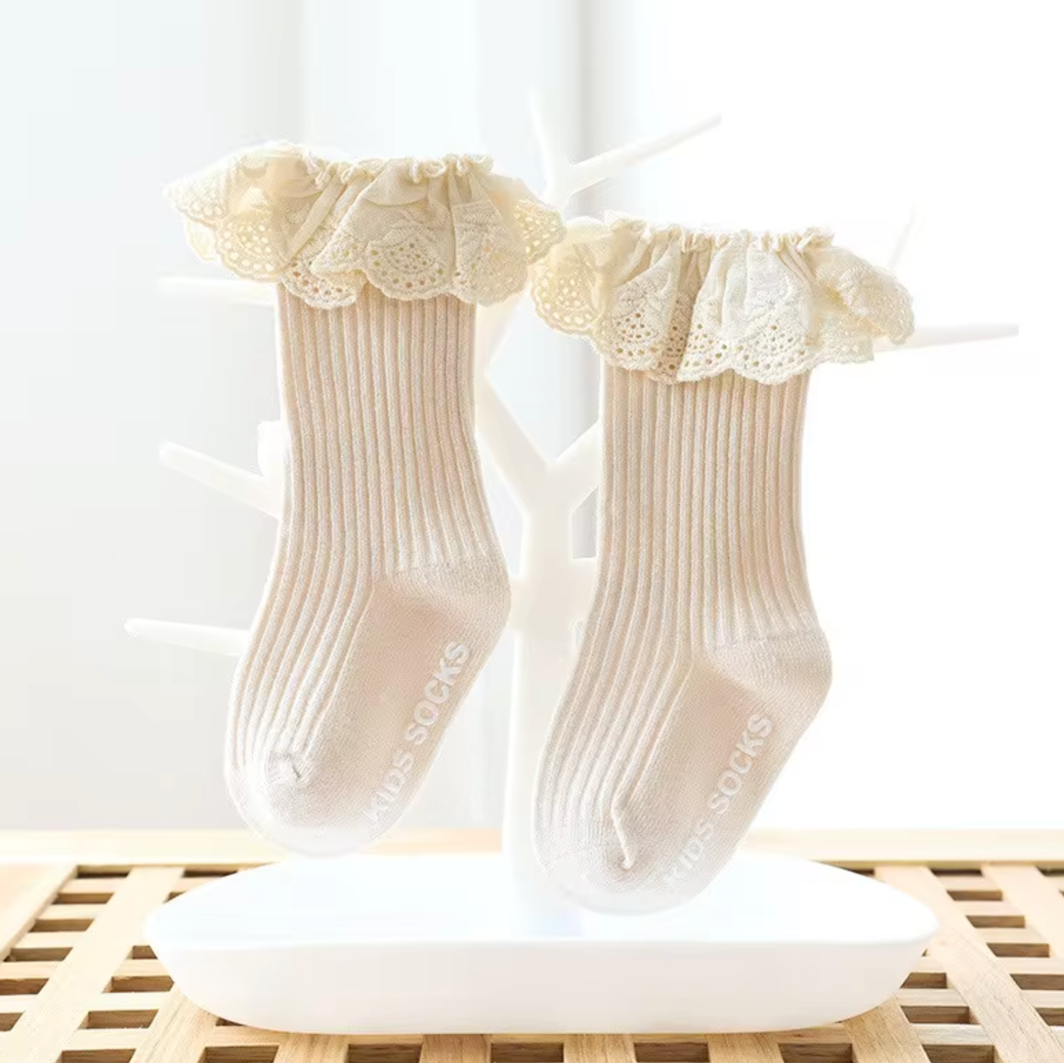 Bebe Lace Kneesocks (5 Colours)